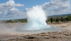 2 geysir steigt langsam