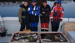 120 krawallboot mit 585kg volle fischkisten